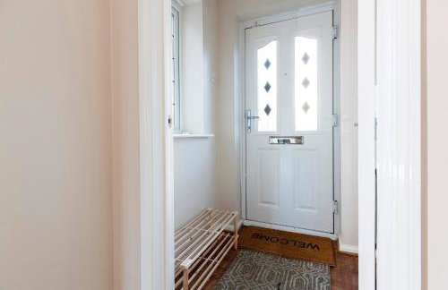 Stylish 3BR Contractor Friendly Long Stays - Photo 28