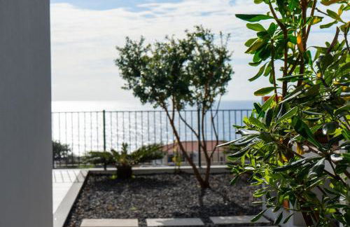 Villa La Perla by LovelyStay - Photo 57