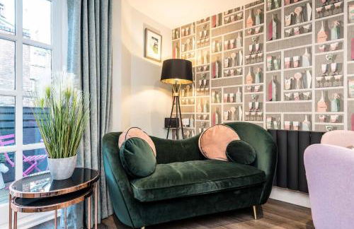 3BR Georgian Quarter Coach Houses - Private Parking - Foto 1