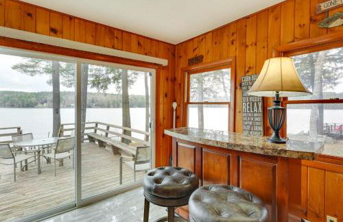 Lakefront Cabin with Panoramic Water View and Access - Foto 16