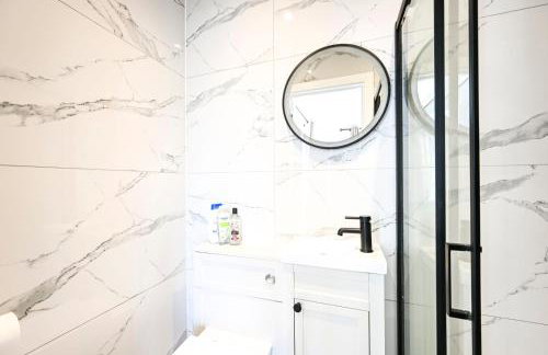 Steps from Hampton Court – Stylish London Retreat - Foto 5