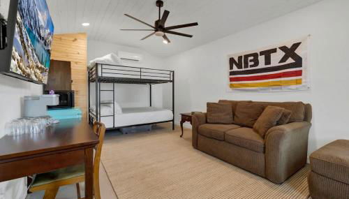 Walk to Schlitterbahn With Firepit - Foto 3