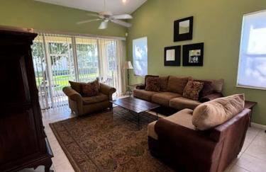 Right Direction Rentals Carnoustie Townhome - Foto 2