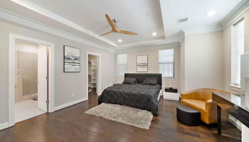 Modern Loft Unit with Patio at the Galleria - Foto 4