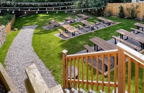 The Hermit Inn Hideout - Photo 14