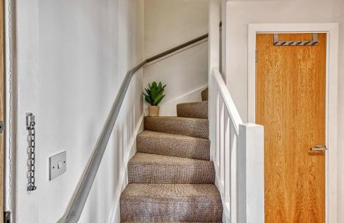 Cosy Central 2-Bed Flat City View & Parking - Foto 18