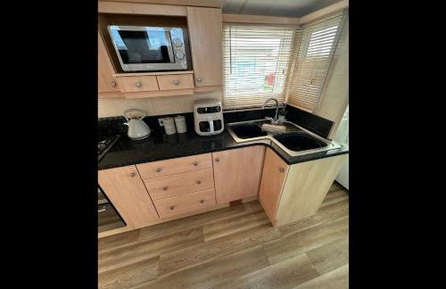 M9 luxury lodge style holiday home waterside Ingoldmells Skegness Santanavan 11 - Foto 10