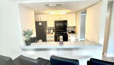 Cozy retreat 1Br 1Ba near hospital and tollway - Photo 4