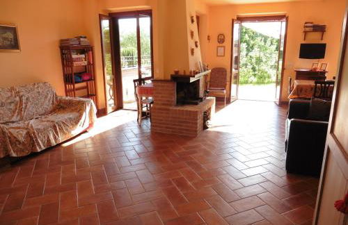 La Loggina Maxi con 2 giardini recintati privati - Foto 5