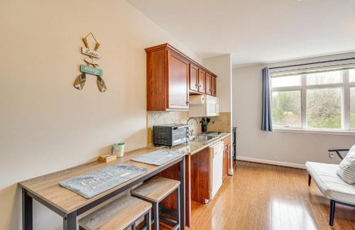 Smith Mountain Lake Condo with Pool Access - Foto 2