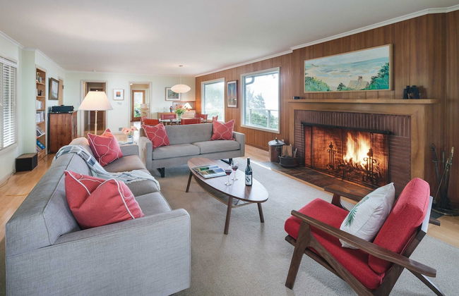 The Purcell House by Avantstay Surrounded in Lush Greenery w/ Large Yard & Ocean Views - Foto 16