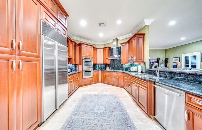 5 Bedroom Luxury Home, Minutes to Las Olas, Shops & Beach - Foto 10