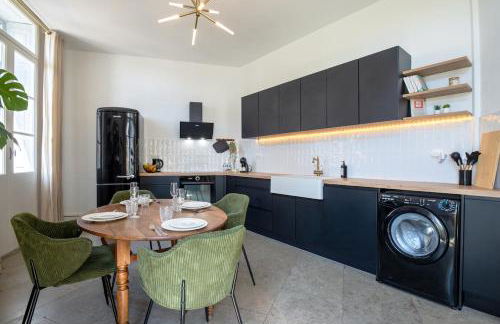 Centre - Parking - 5 min Place Comédie - Tram - Foto 6