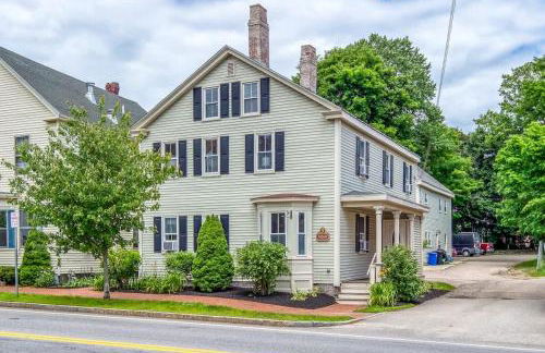 Spacious 6BR close to Portsmouth beaches and UNH - Photo 27