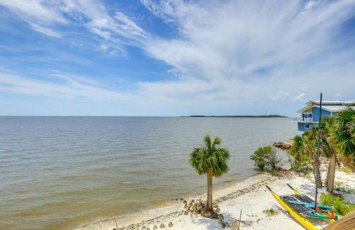 Walkable Beachfront Retreat on Cedar Key! - Foto 18