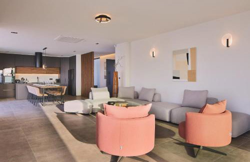 Manza Villa - 850m to Beach with Pickleball Court by etouri - Photo 19