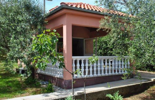 Seaside apartments with a swimming pool Ugljan - 829 - Foto 9