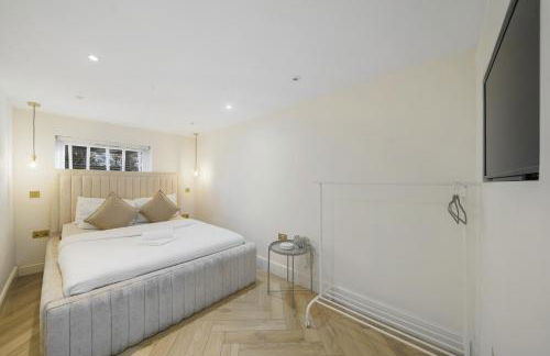 Stylish Kentish Town HomePrivate Garden Jacuzzi - Foto 11