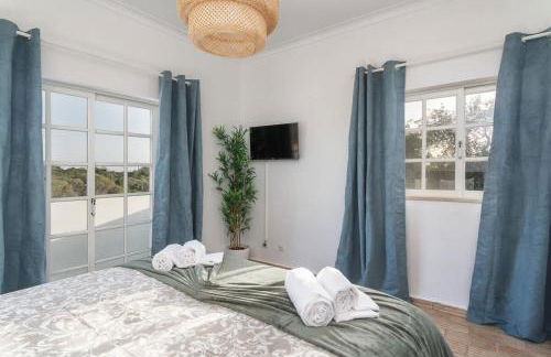 Spacious Villa Swimming Pool by HostWise - Foto 41