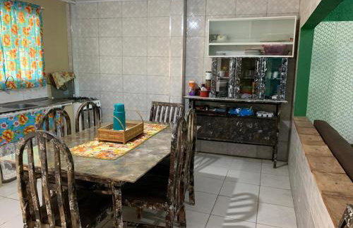 Casa para até 10 pessoas com 2 banheiros, 1 quente - Foto 7