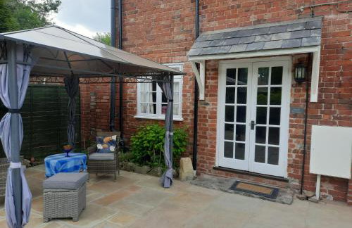 Spacious double, Shower en-suite, Desk & Patio - Foto 6