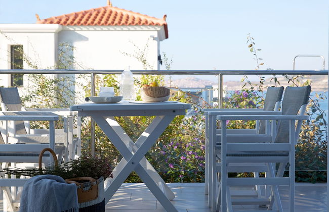 Eleia Seafront Rooms & Villas - Photo 20