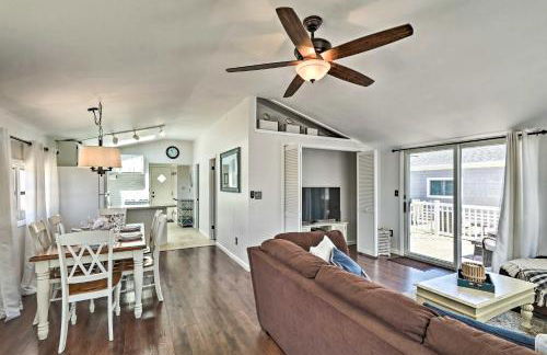 Beachy Lavallette Cottage with Outdoor Shower, Patio - Foto 5