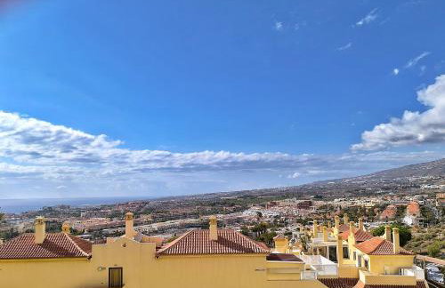BEAUTIFUL VILLA - 4 bedrooms, heated pool, 2 priv car park places, fibre net, PS5, tv channels - Foto 16