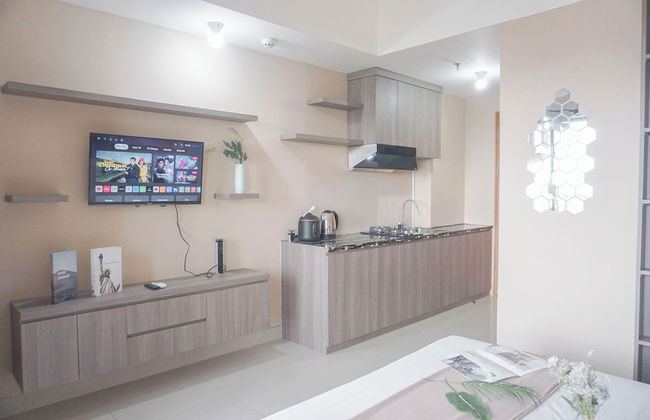 Good Choice and Comfy Studio Apartment at LRT City Jatibening - Photo 22