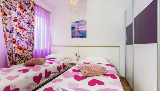 New Luxury Apartment With Nice Garden and Barbecue in a Quiet Area, Wifi - Foto 5, Habitación