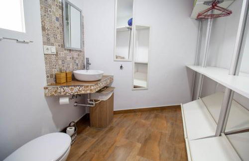 RentitSpain - Motril - Apartamento Carrera del Mar con Patio - Foto 7