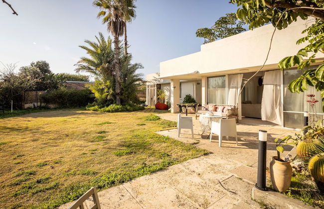 Caesarea Sea-Side Retreat by Sea N' Rent - Foto 56