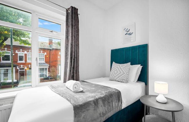 Cosy Three Bedroom Family Home With Garden - Foto 7