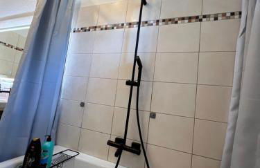 Mintara Komfort Apartment mit Grill -Terrasse, Sky und Parkplatz - Foto 14