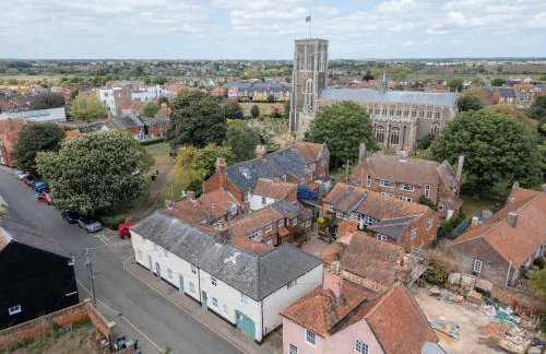 Prime Location - Southwold Gem - Sleeps 8 - Whole Cottage - Photo 12