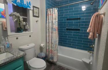 5BR3BA Home, 2 Blocks from Beach, ADA Accessible - Foto 28
