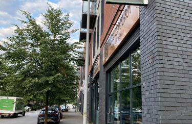 Cheerful 4-bedroom house with multiple car parking - Foto 45