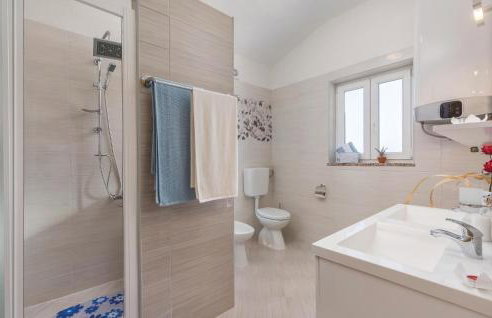 Awesome Home In Nedescina With Kitchen - Foto 34