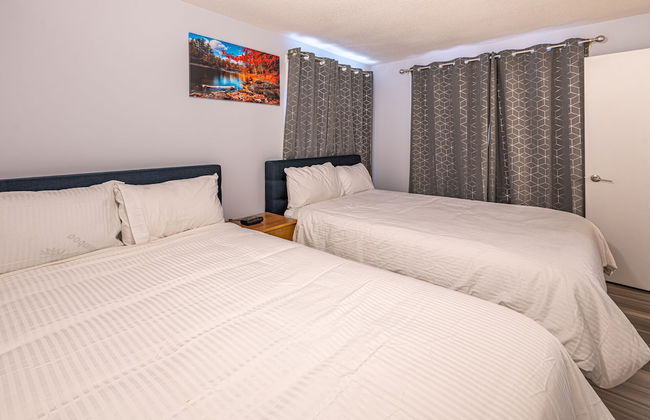 One Bedroom Suite with BBQ & huge Patio - Foto 2