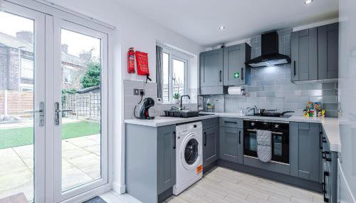 Stylish 2BR House for 4 in Manchester with Parking - Foto 4