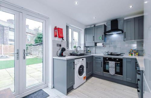 Stylish 2BR House for 4 in Manchester with Parking - Foto 4