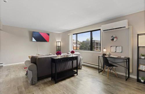 Cozy2bd Aurora Chgolnd Freeparkg Sleeps6 FreeWI-FI - Foto 2