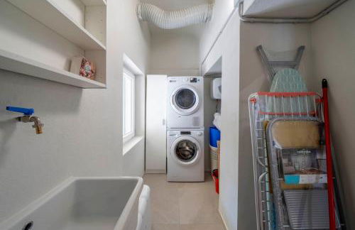 Front Lake Como - 3 Bedrms with AC, Free Parking and Wifi - Foto 7