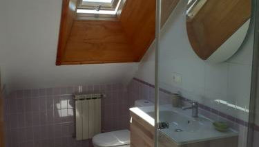 Atico con terraza y piscina comunitaria - Foto 5