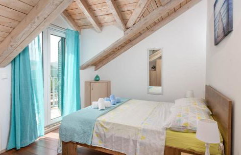 Amazing Home In Najevi With Wifi - Photo 27