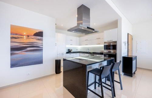 CoolHouses Algarve Lagos, 3 Bed modern Flat, outdoor & Indoor pools, Gym, Amor à Vida - Foto 9