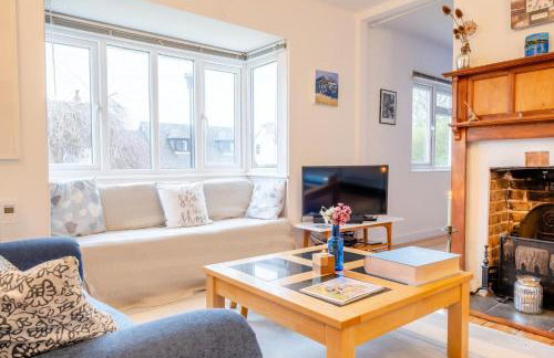 Chearsley Cottage - Photo 3