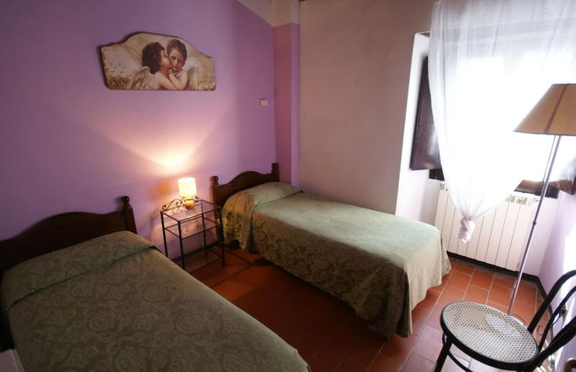 Farmhouse in Dicomano With Tuscan Views - Photo 3