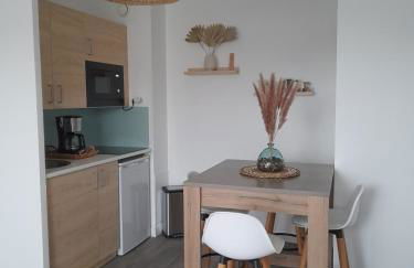 Appartement T2 avec balcon refait à neuf - Photo 3