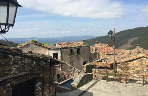 Rosa the Cosy Cabin - Gypsy Wagon - Shepherds Hut, RIVER VIEWS Off-grid eco living - Foto 37